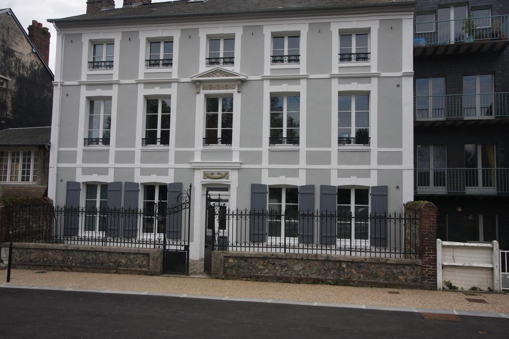 Appartements Du Clos Vorin Honfleur Exteriör bild