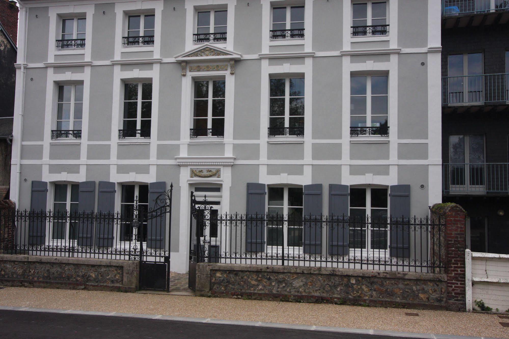 Appartements Du Clos Vorin Honfleur Exteriör bild