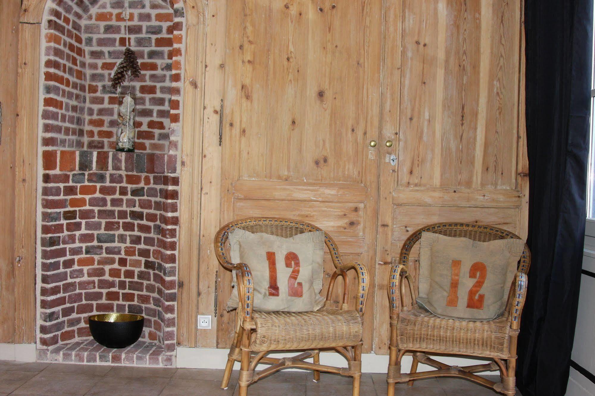Appartements Du Clos Vorin Honfleur Exteriör bild